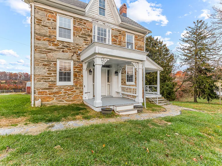 18429 Middletown Rd — Photo 28