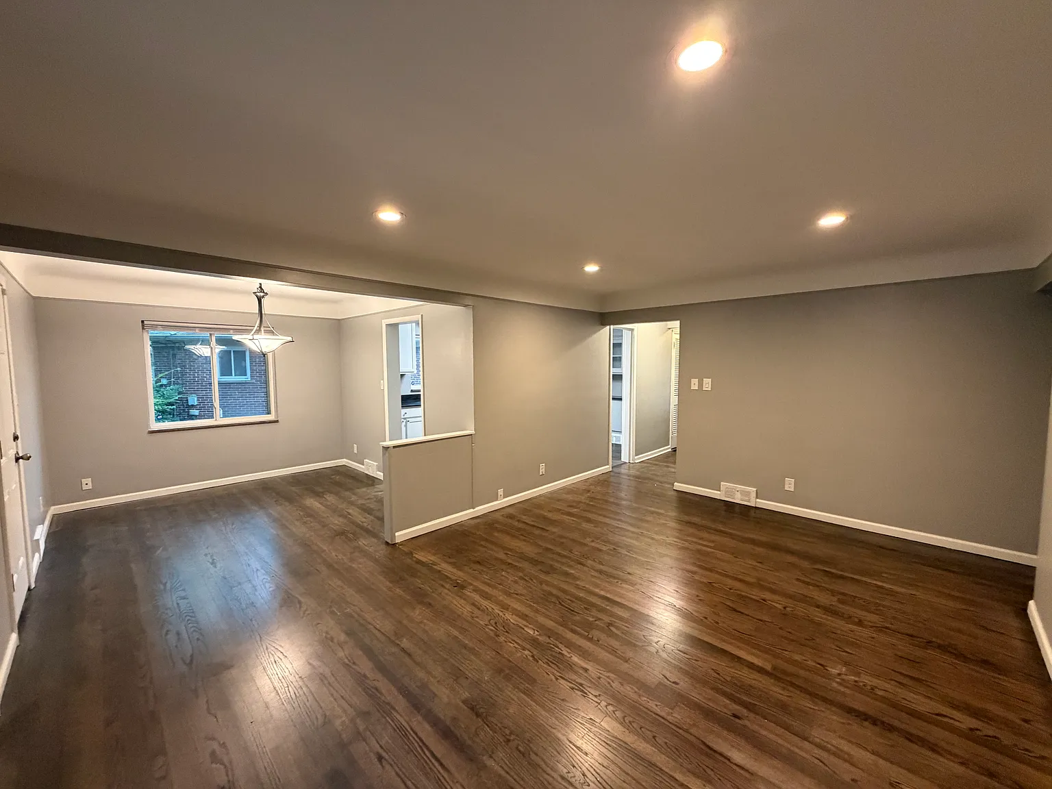 3 bed, 1.5 bath, 1212 sqft, $1,950 — Photo 4