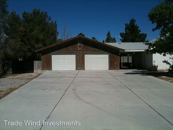 2nd image of 2520 Apricot Ln
