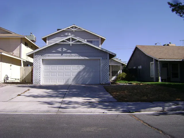 7224 Periwinkle Dr — Photo 1