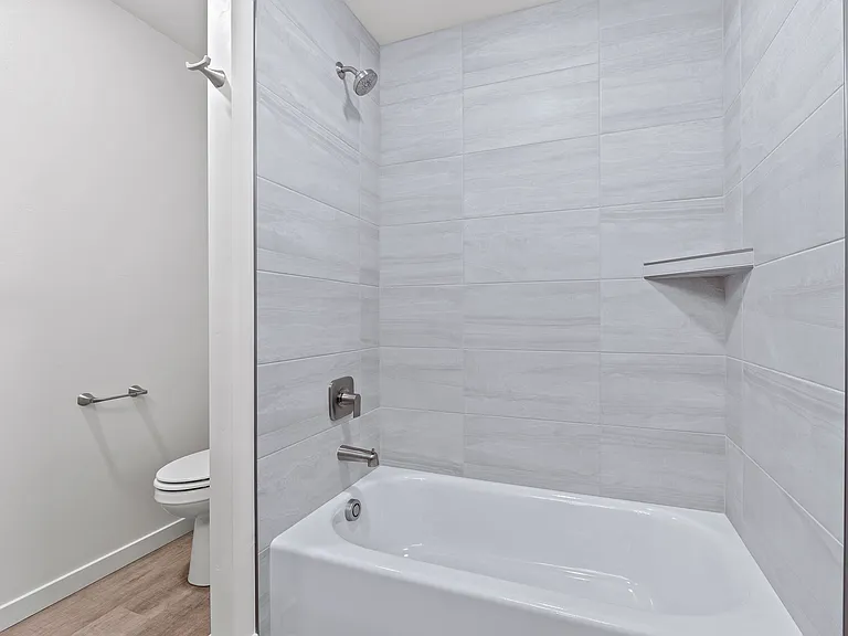 2773 Caspain Way #B — Photo 27