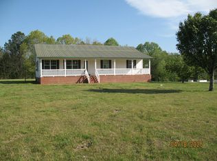 306 Doug Luna Rd, Walling, TN 38587