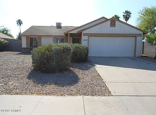 1116 N Lakeshore Dr, Chandler, AZ 85226