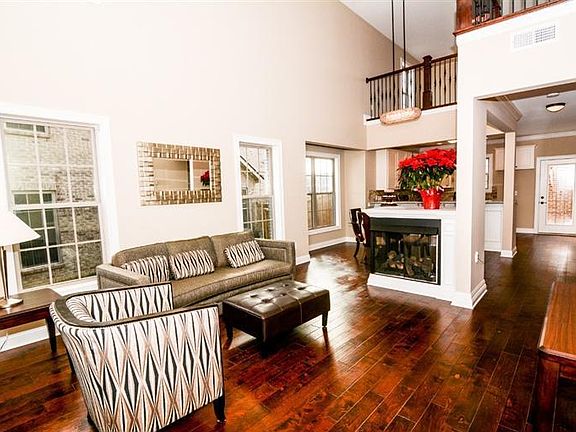 2nd image of 3242 Beaumont Centre Cir