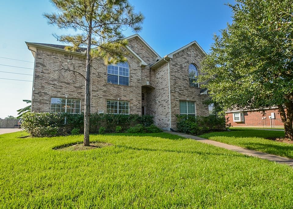 1st image of 1006 Riverchase Dr