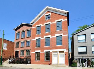 2235 N Clybourn Ave #2N, Chicago, IL 60614