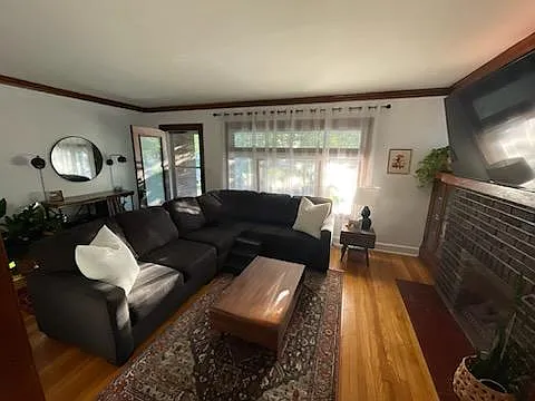 2161 Lewis Dr — Photo 2