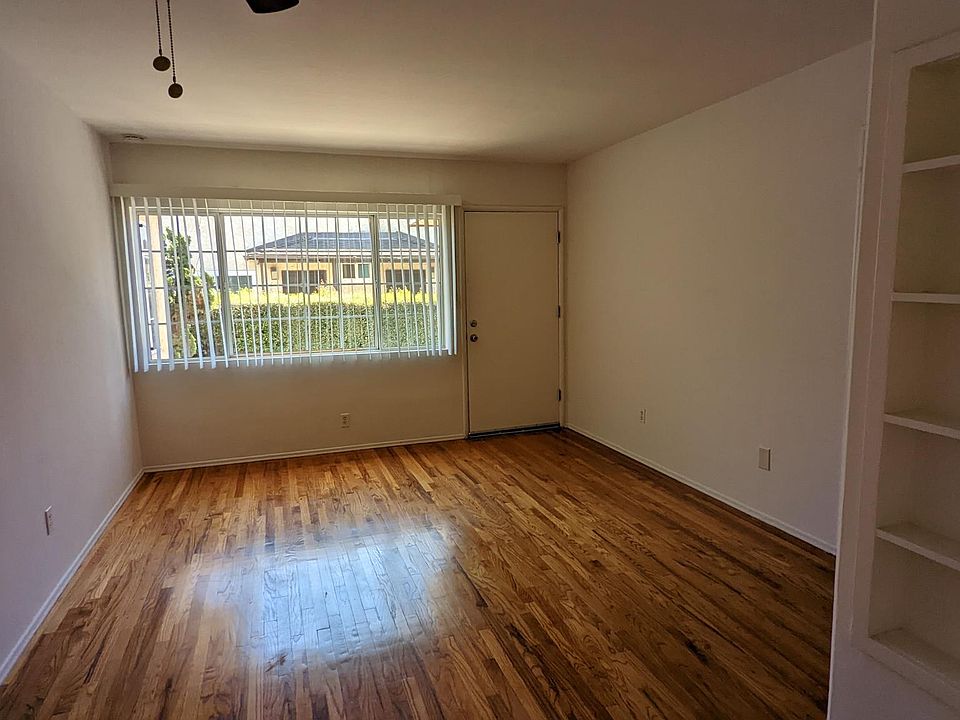 1st image of 4579 34th St