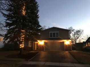 685 Kensington Way, Bolingbrook, IL 60440