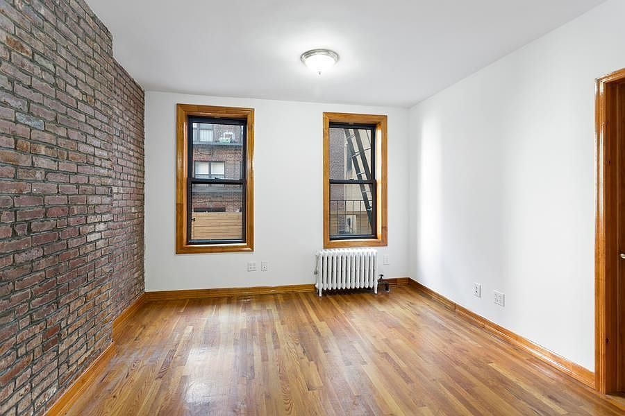 1st image of 258 W 15th St #2RW
