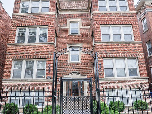 2nd image of 920 W Buena Ave #3F