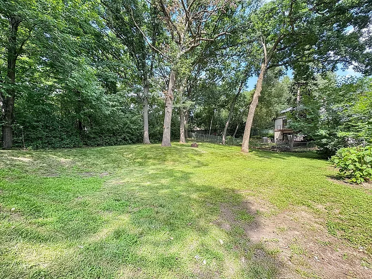 5674 Arthur St NE — Photo 42