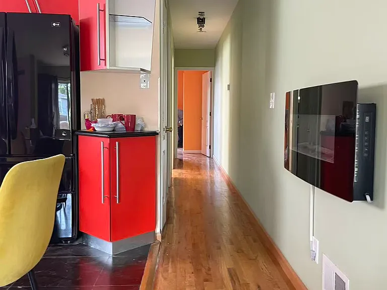 81 Glover St #1 — Photo 3