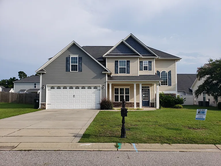 5911 Crown Ridge Ct — Photo 1