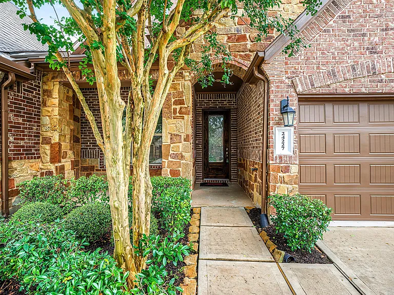 24227 Peralta Glen Ln — Photo 40