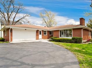 811 S Adams St, Hinsdale, IL 60521