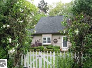 2103 E Timberlane Dr, Traverse City, MI