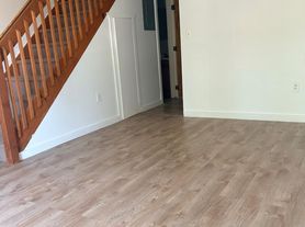 661 Catherine St, Perth Amboy, NJ