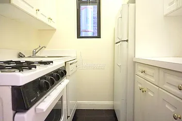 Rented by Manhattan Connection