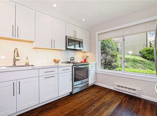 6 Wildwood Rd, Katonah, NY 10536