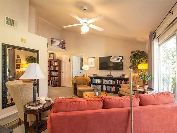 3rd image of 10000 SW 52nd Ave APT 104