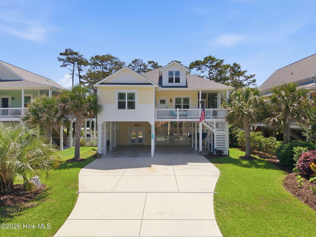 206 NE 61st Street, Oak Island, NC - View 2