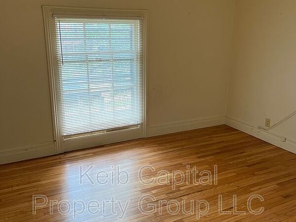 5th image of 179 Main St APT 11