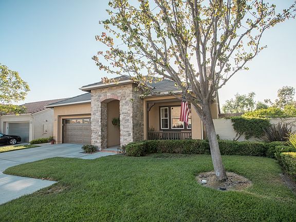 2nd image of 40 Camino Del Prado