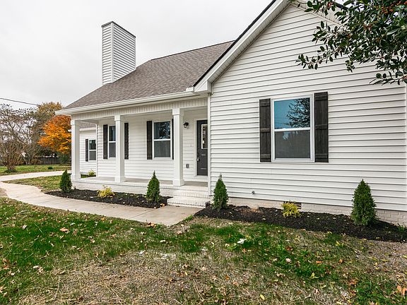 3rd image of 2331 Centertree Dr
