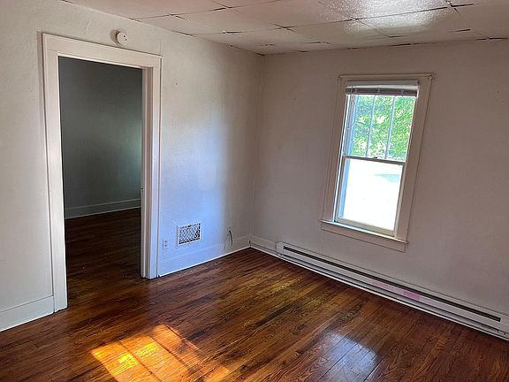 3rd image of 2118 Delaware Blvd #1
