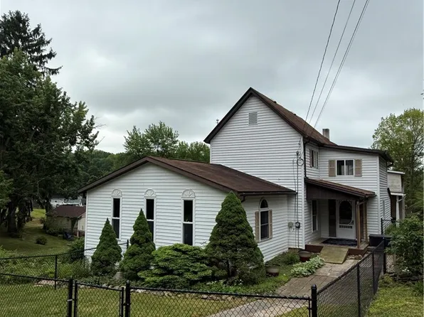 125 Ayers Ave, Butler, PA 16001