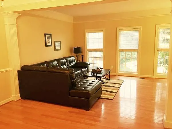 9112 Ayden Ln — Photo 4