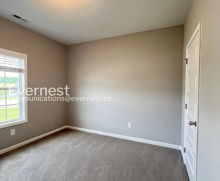 1105 Prospect Ct — Photo 16