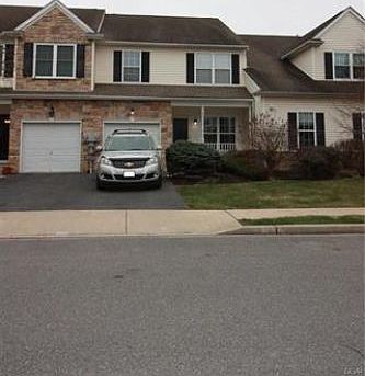 4th image of 11 Willow Dr