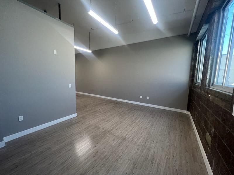 2nd image of 3761 S Hill St #213