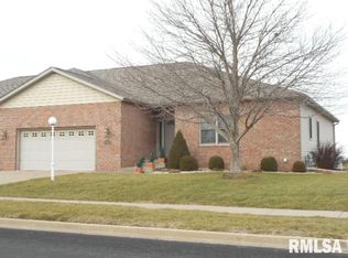 1601 Kelsey St, Washington, IL