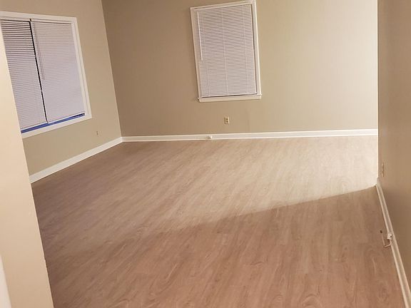 2nd image of 1304 Brockton Dr APT B