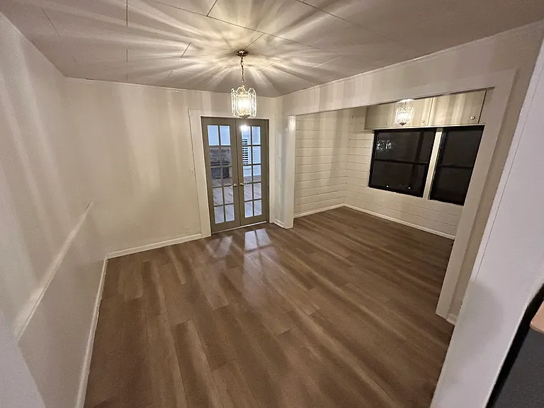 897 Union St — Photo 6