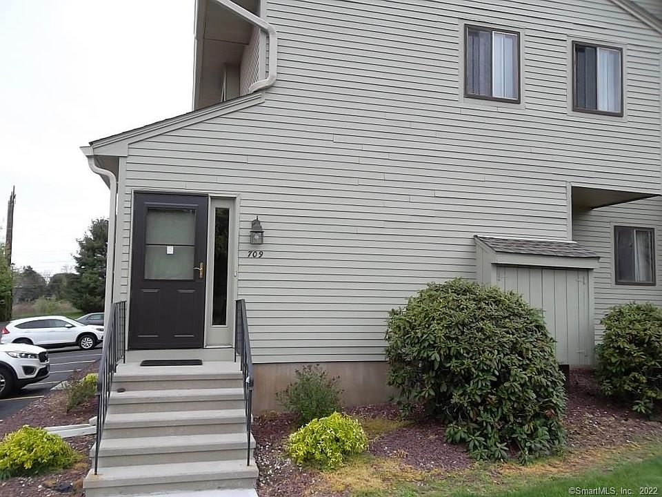 1st image of 709 Summer Hill Dr #709