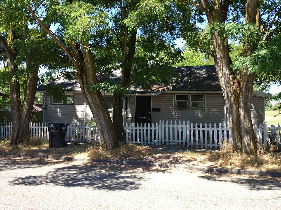 1st image of 4820 Corson Ave S