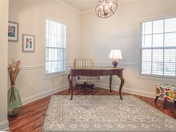3rd image of 3698 Hayfield Ct