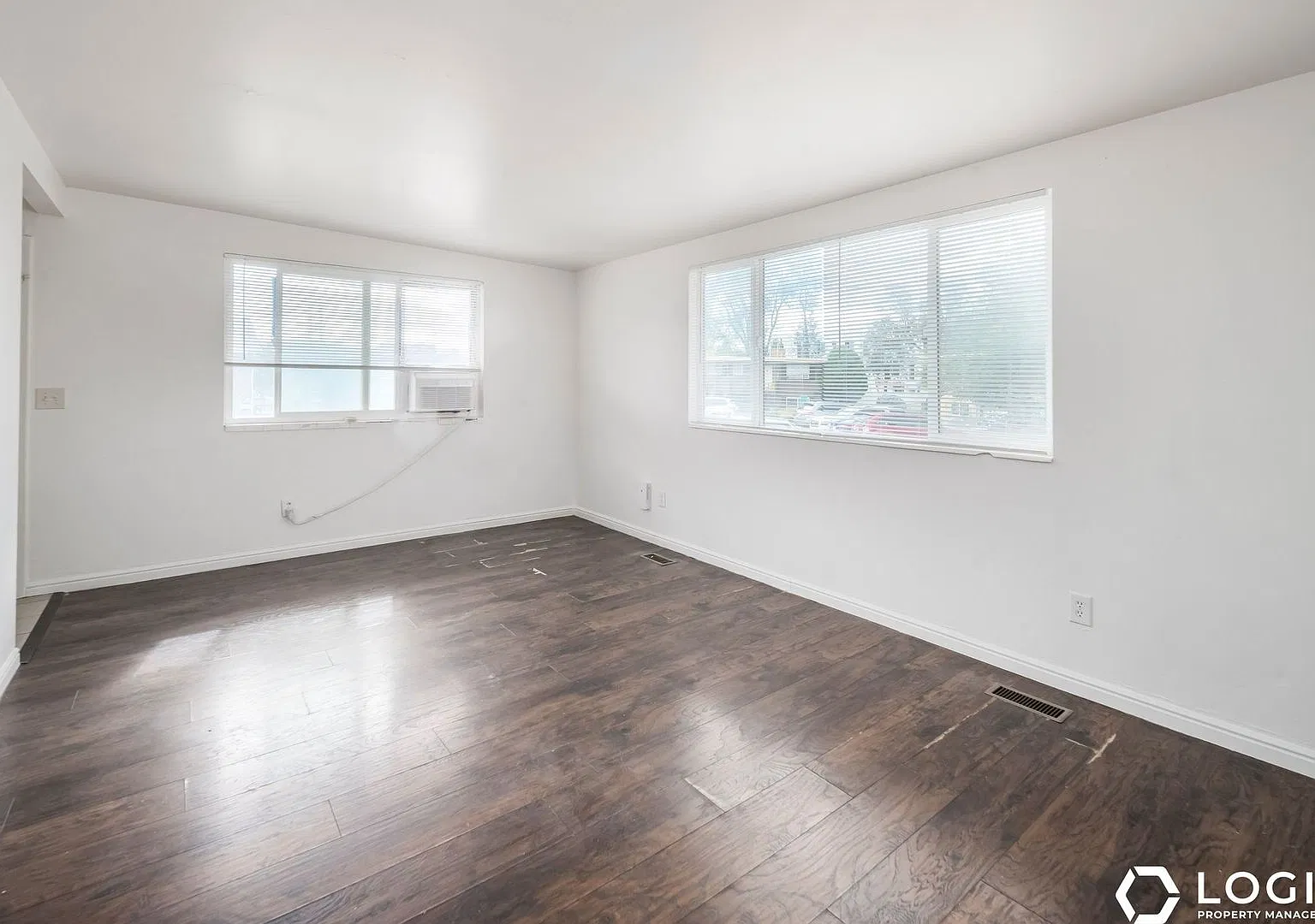 2 Bed / 1 Bath 4-Plex Unit for Rent in Salt Lake City, UT — Photo 3