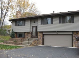 859 Martha Lake Ct, Shoreview, MN 55126