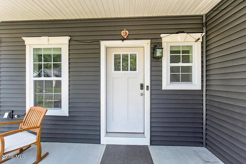 4th image of 38 Wyatts Circle