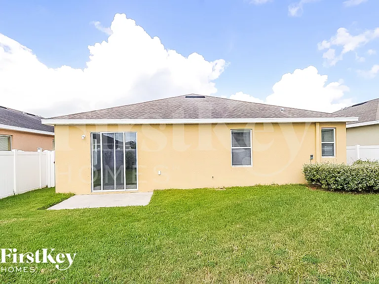 1107 Lauren Manor Loop — Photo 18