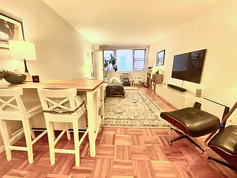 Rented by Sotheby's International Realty