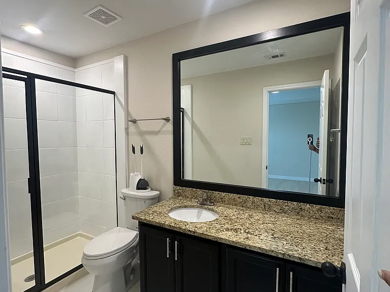 238 Samuel Dr — Photo 19