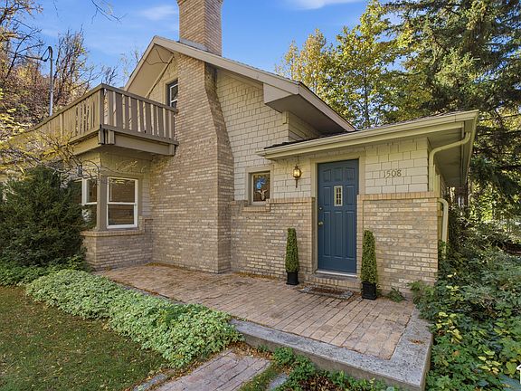 2nd image of 1508 E Springdell Cir