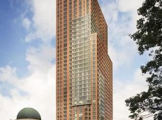 215 E 96th St, New York, NY