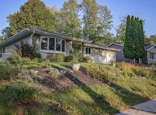 4417 Mandrake Rd, Madison, WI 53704